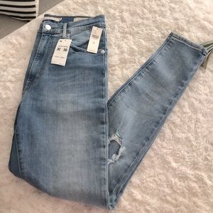 Levi’s Mile High Super Skinny Jeans